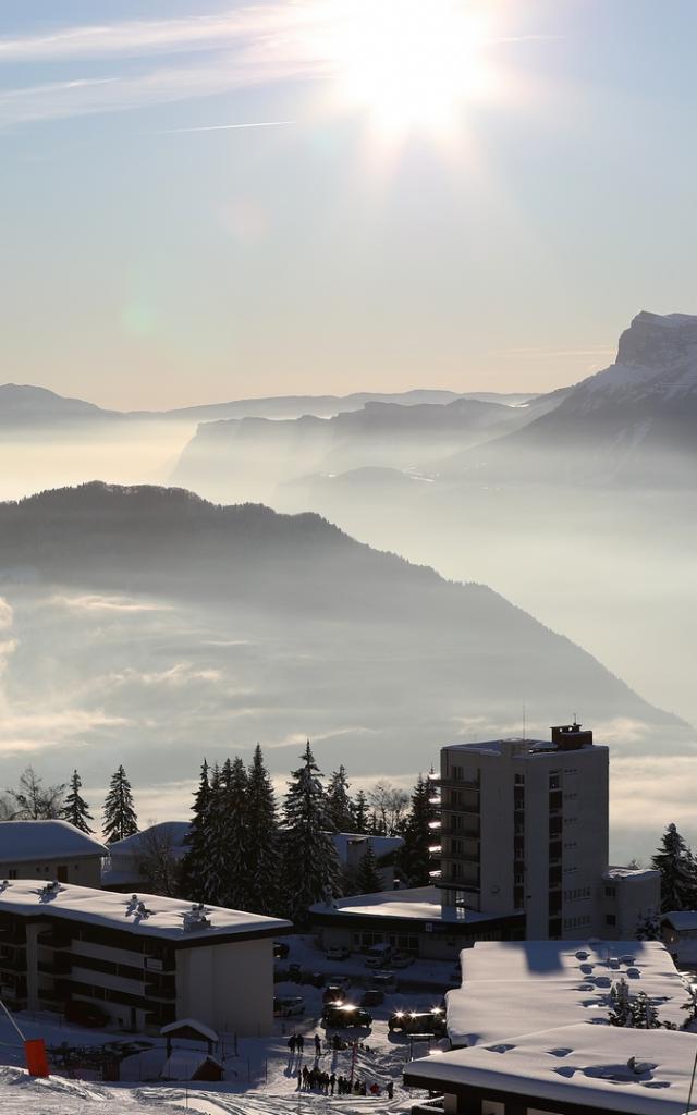 La station du Collet en hiver en fin de journée