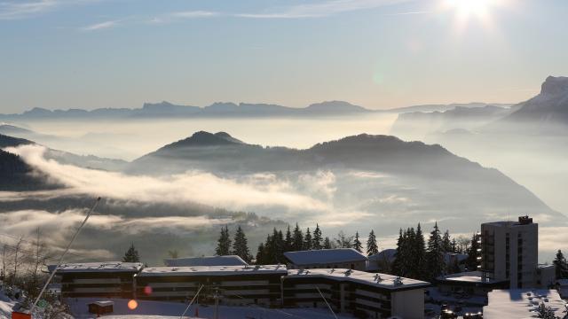 La station du Collet en hiver en fin de journée