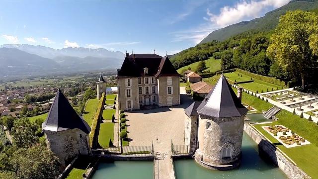 Château du Touvet en été