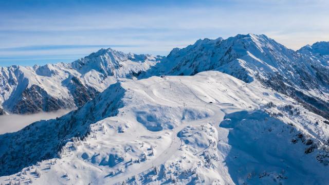 Station du Collet en hiver vue du ciel