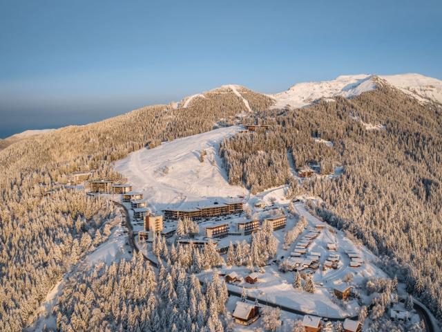 Station du Collet en hive vue du ciel