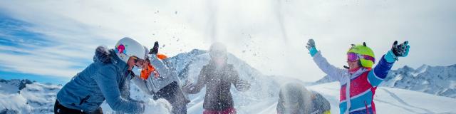 Famille en luge au Collet d'Allevard